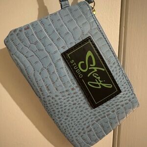 Blue Crocodile-Embossed Women's wristlet